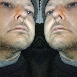 Meet your Posher, Casey